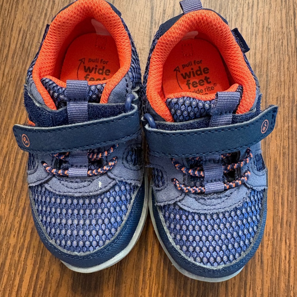 Stride Rite Navy and Orange Wide-Fit Kids Sneakers